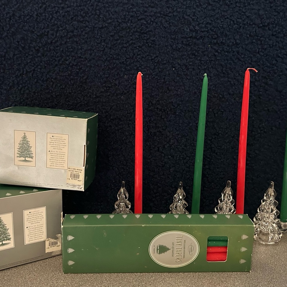 Williams Sonoma 🌲 Christmas Tree 🌲 candle holder w/ with new taper candles - Picture 2 of 5